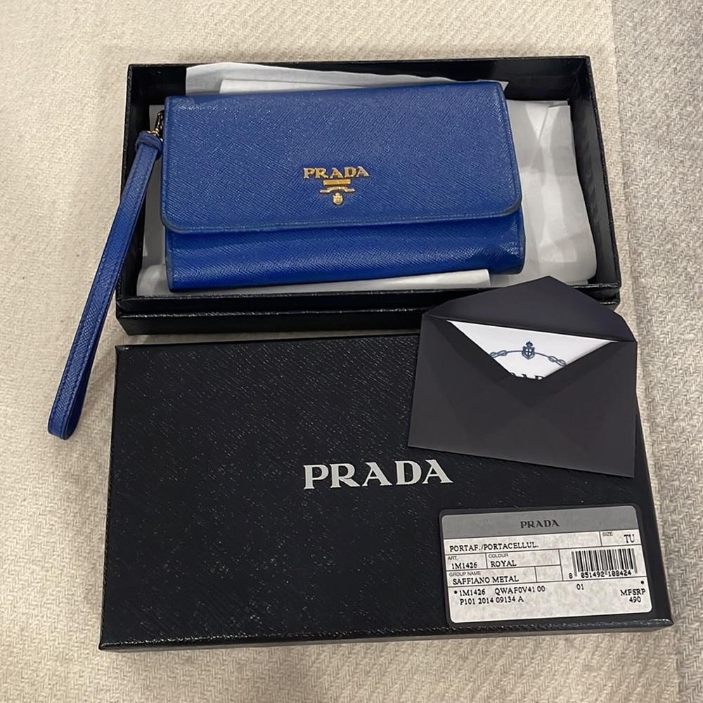 Prada Wallet. Blue Saffiano leather. EUC - Picture 8 of 9